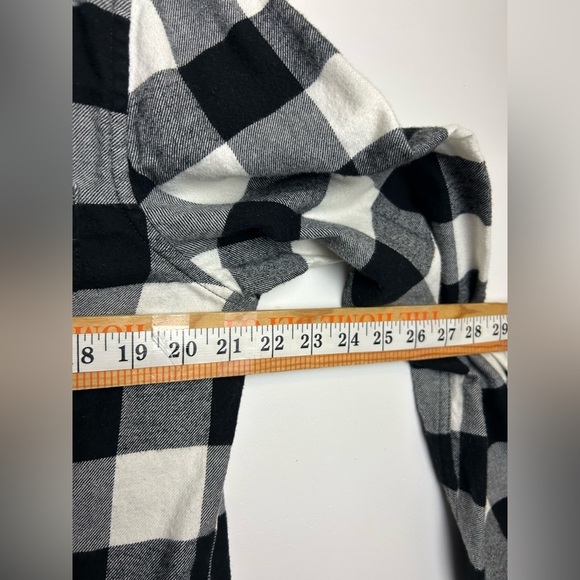 Calvin Klein Jeans Shirt Blouse M Button Up Plaid Flannel Casual Cottage cozy - Picture 12 of 14